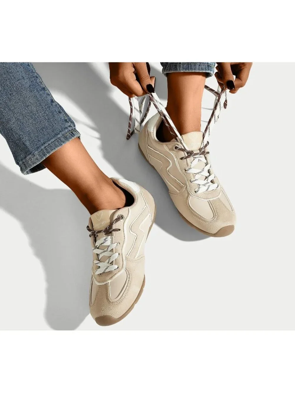 N/A retro sneaker